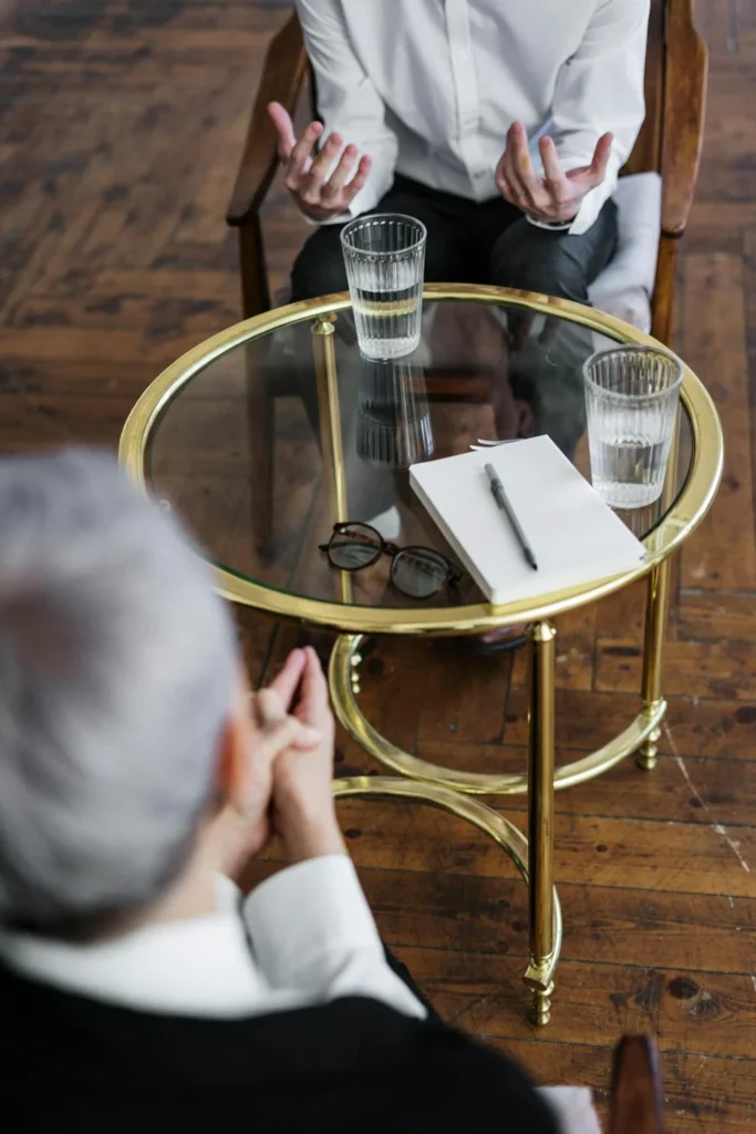Arts bespreekt medische oplossingen voor erectieproblemen door antidepressiva