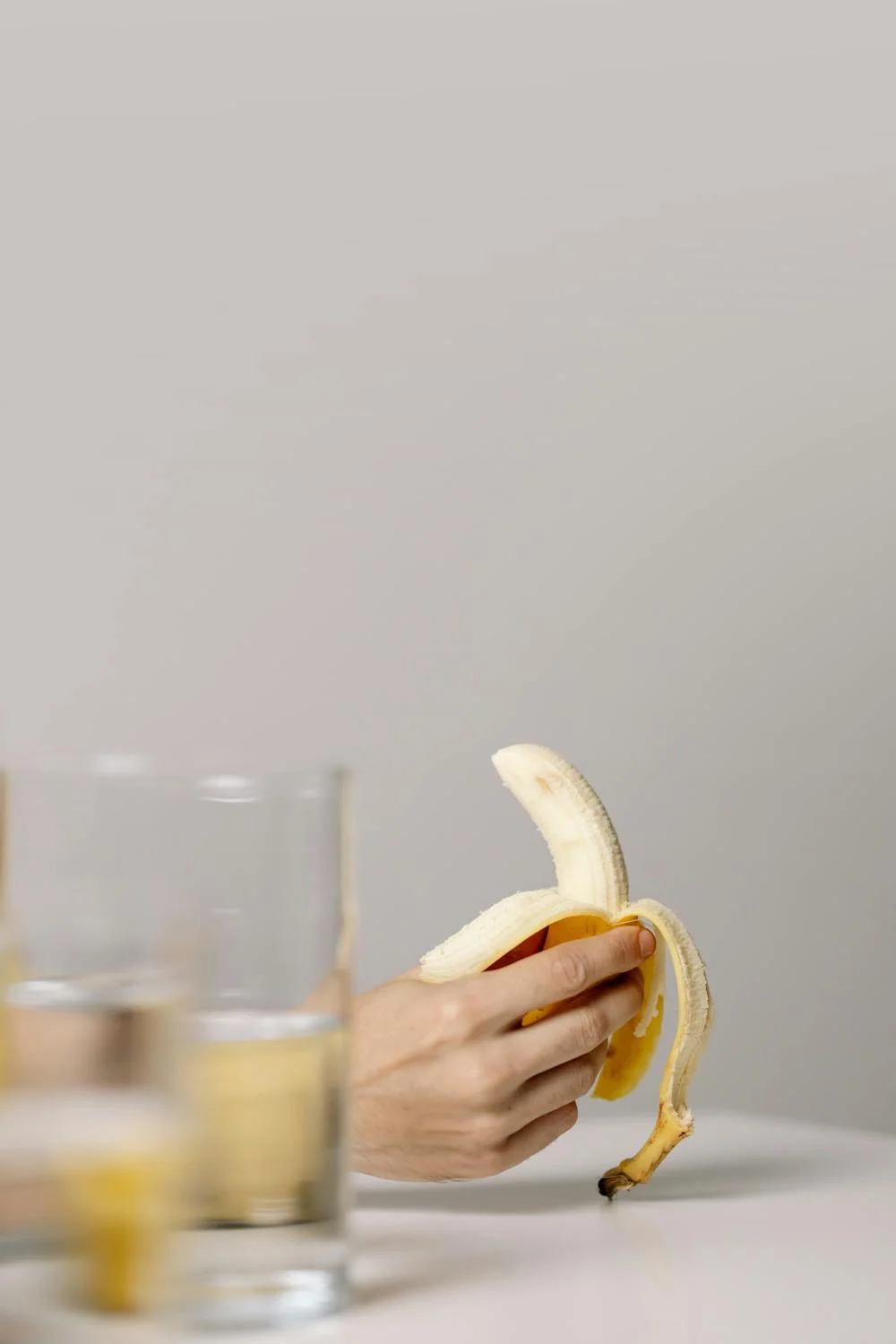 harde erectie in voorbeeld van een banaan